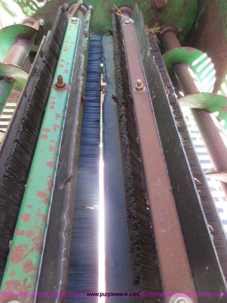 image for item I1823 1997 John Deere 7455 cotton stripper