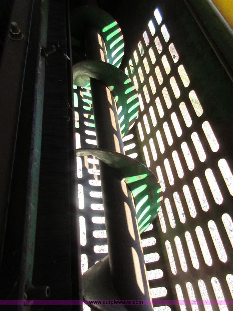 image for item I1823 1997 John Deere 7455 cotton stripper