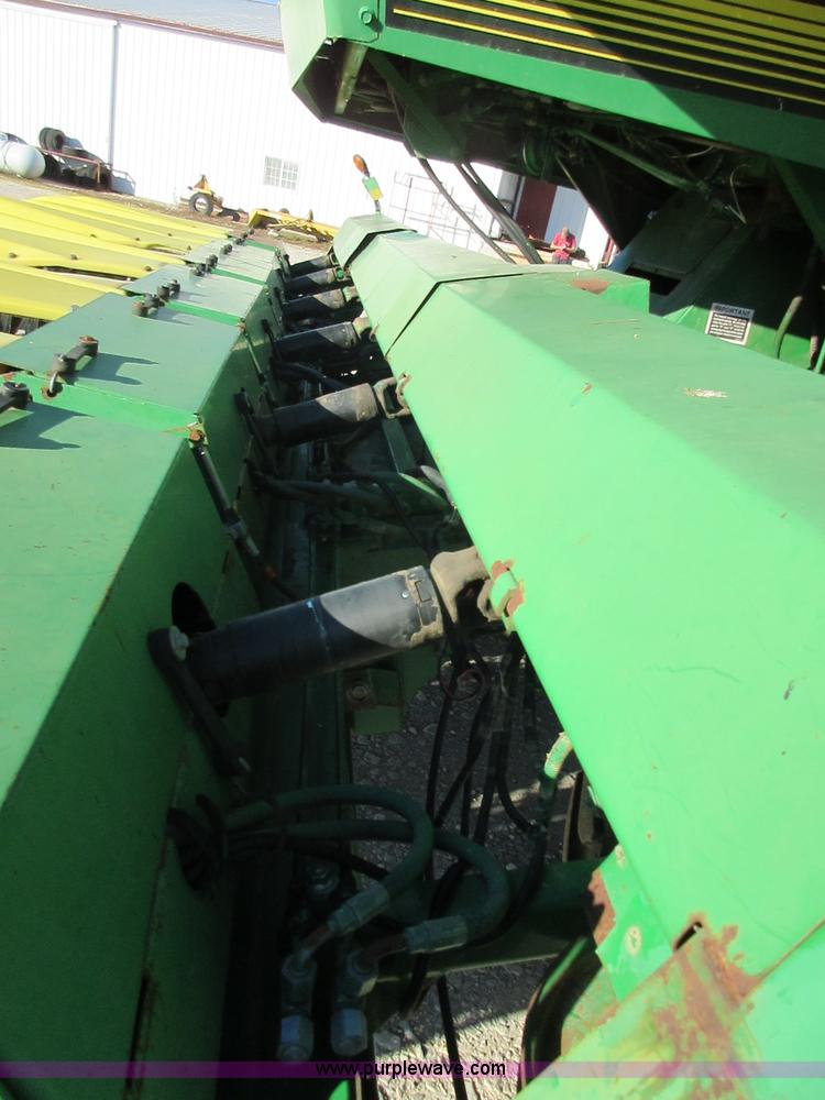 image for item I1823 1997 John Deere 7455 cotton stripper