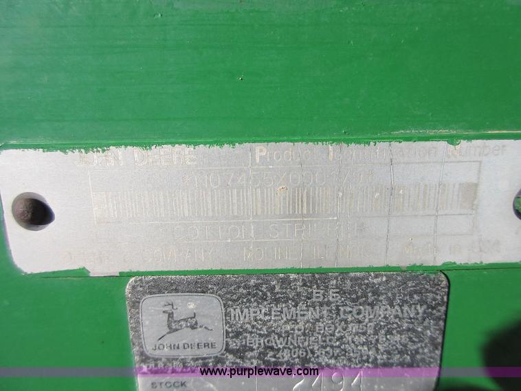 image for item I1823 1997 John Deere 7455 cotton stripper