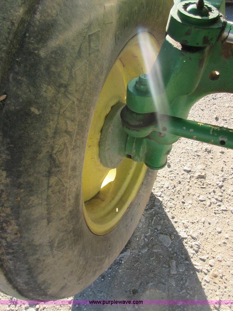 image for item I1823 1997 John Deere 7455 cotton stripper