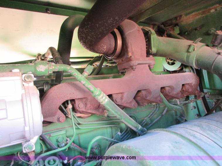 image for item I1823 1997 John Deere 7455 cotton stripper