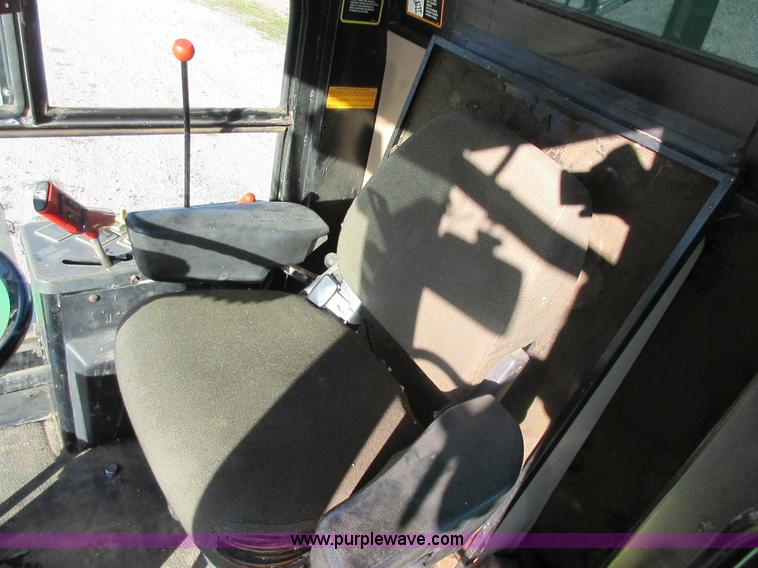 image for item I1823 1997 John Deere 7455 cotton stripper