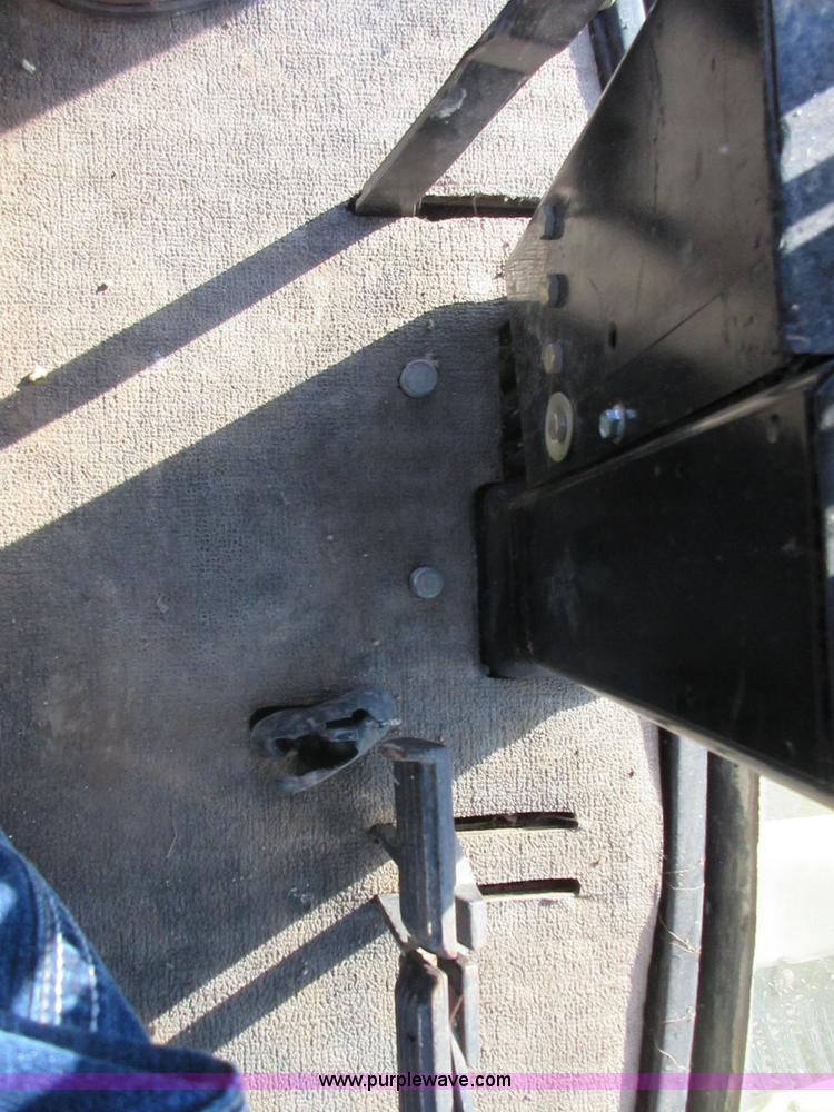 image for item I1823 1997 John Deere 7455 cotton stripper