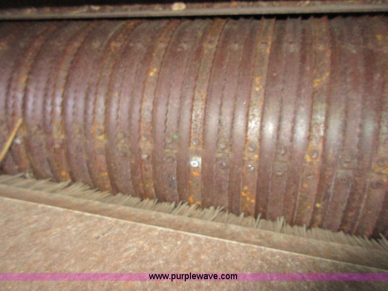 image for item I1823 1997 John Deere 7455 cotton stripper