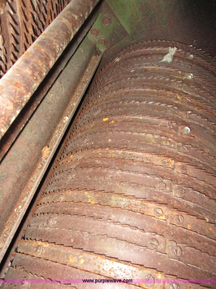 image for item I1823 1997 John Deere 7455 cotton stripper