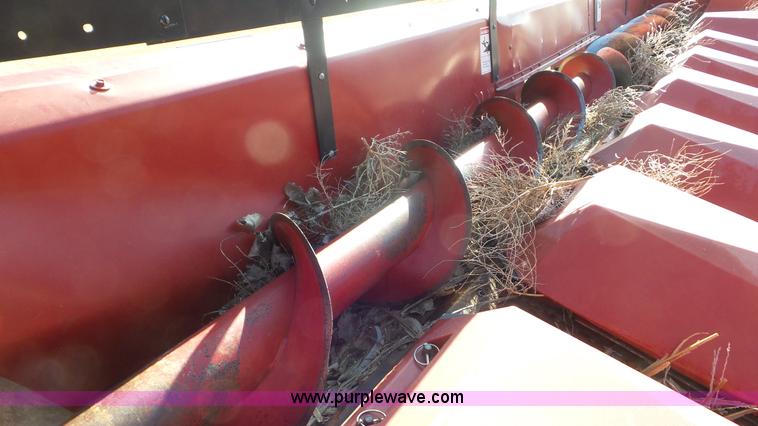 image for item J8400 1989 Case IH 1083 corn head
