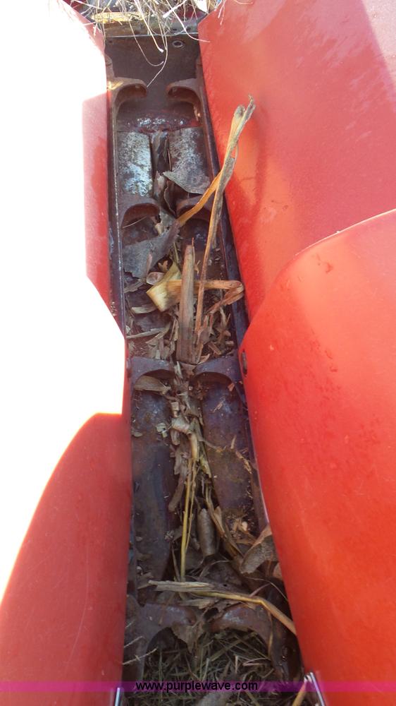 image for item J8400 1989 Case IH 1083 corn head