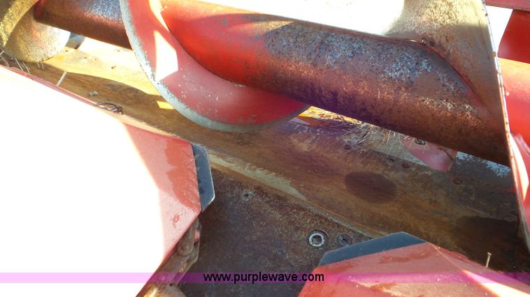 image for item J8400 1989 Case IH 1083 corn head