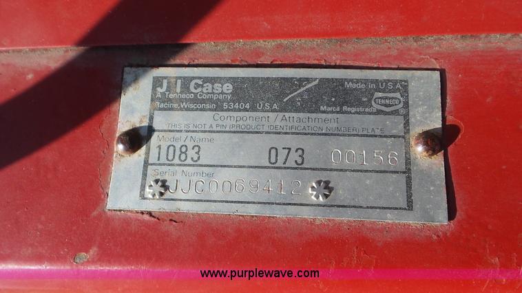image for item J8400 1989 Case IH 1083 corn head