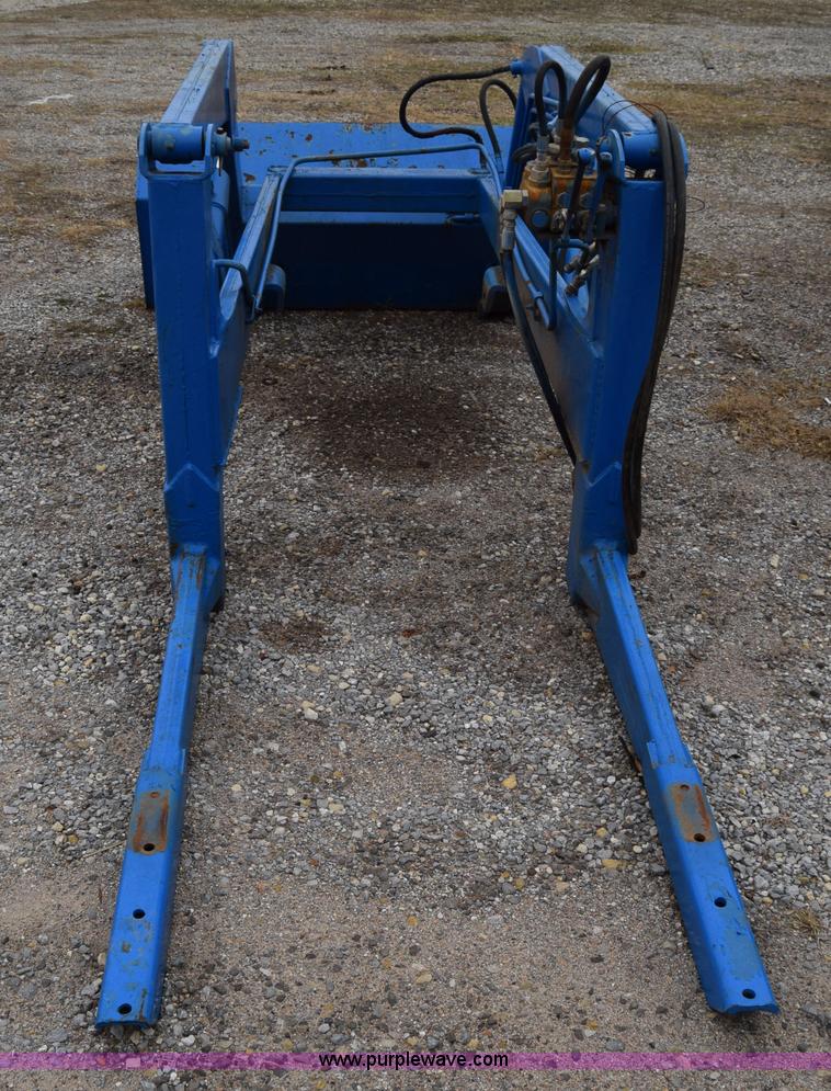 image for item L1021 Ford loader