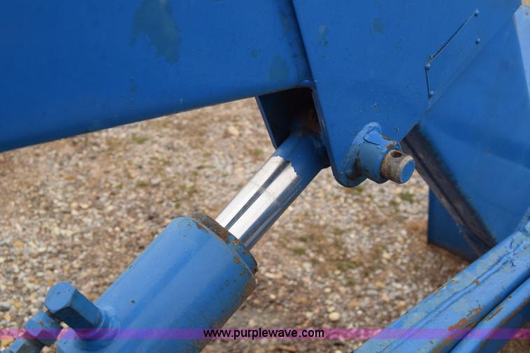 image for item L1021 Ford loader