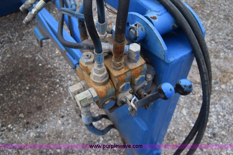 image for item L1021 Ford loader