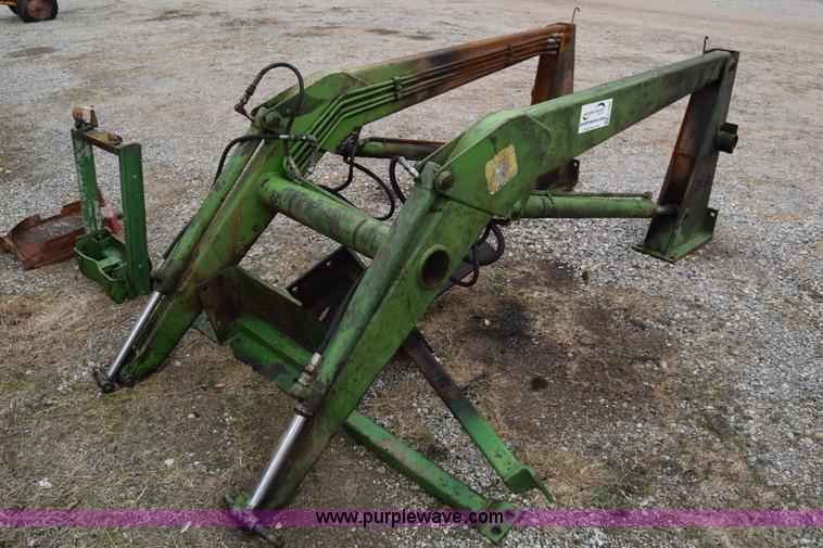 image for item L1024 John Deere loader