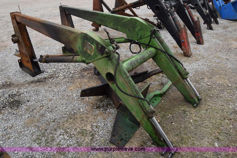 image for item L1024 John Deere loader