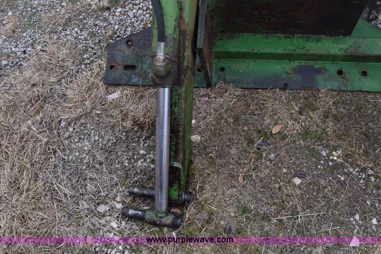 image for item L1024 John Deere loader