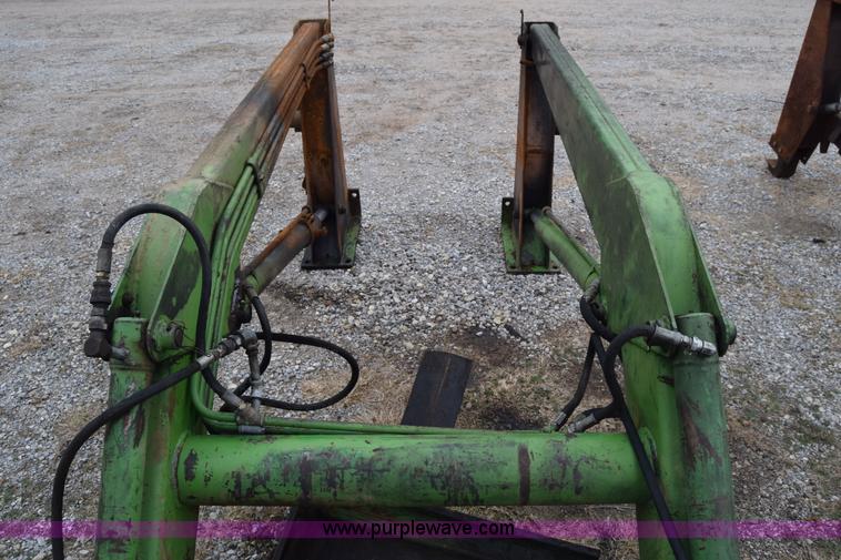 image for item L1024 John Deere loader