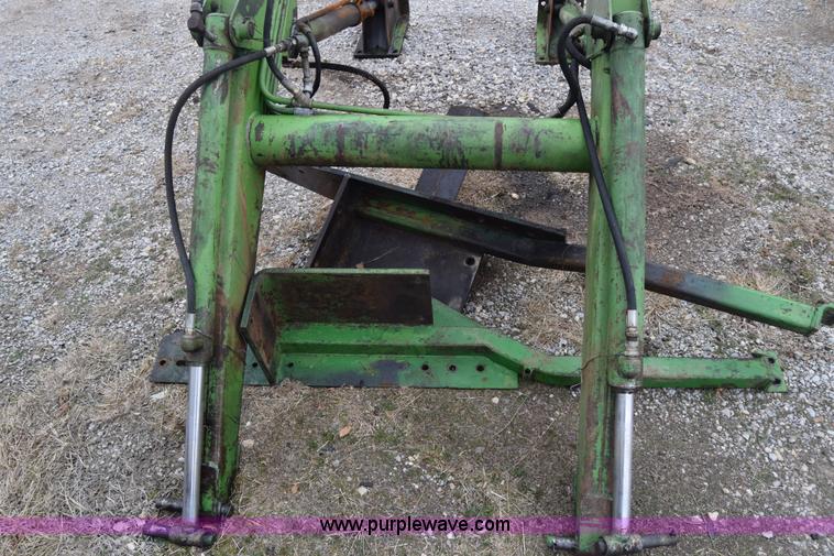 image for item L1024 John Deere loader