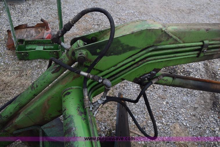image for item L1024 John Deere loader