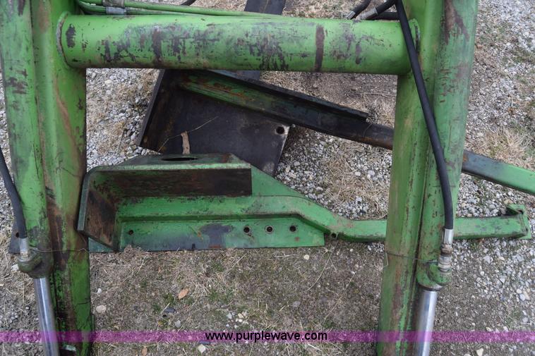image for item L1024 John Deere loader
