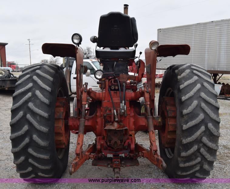 image for item L1025 International Farmall 1256 tractor