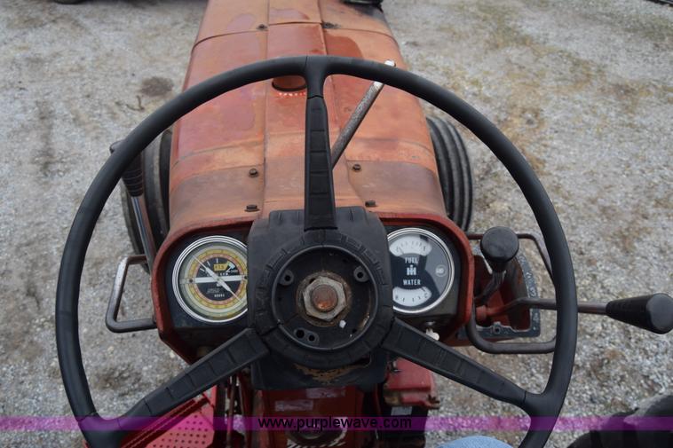 image for item L1025 International Farmall 1256 tractor