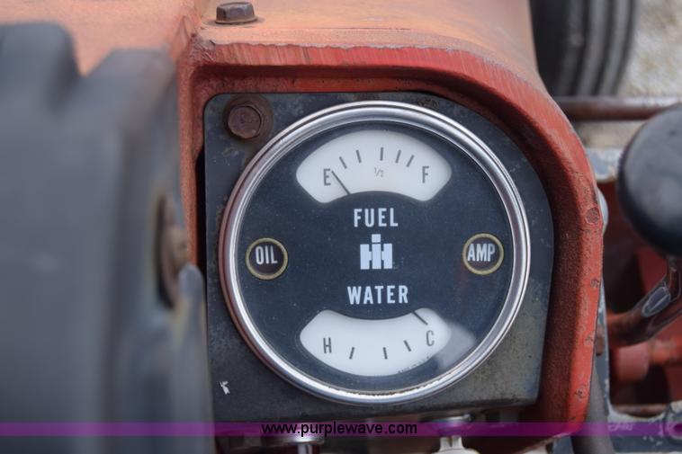 image for item L1025 International Farmall 1256 tractor