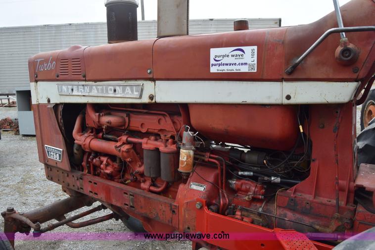 image for item L1025 International Farmall 1256 tractor