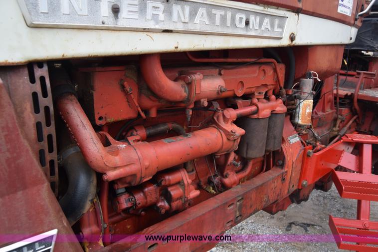 image for item L1025 International Farmall 1256 tractor