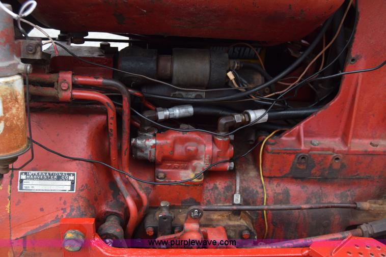 image for item L1025 International Farmall 1256 tractor