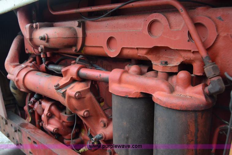 image for item L1025 International Farmall 1256 tractor