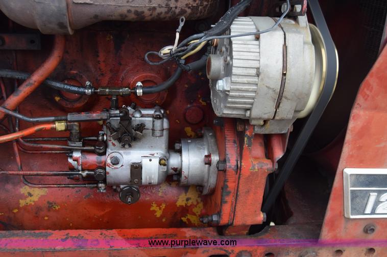 image for item L1025 International Farmall 1256 tractor