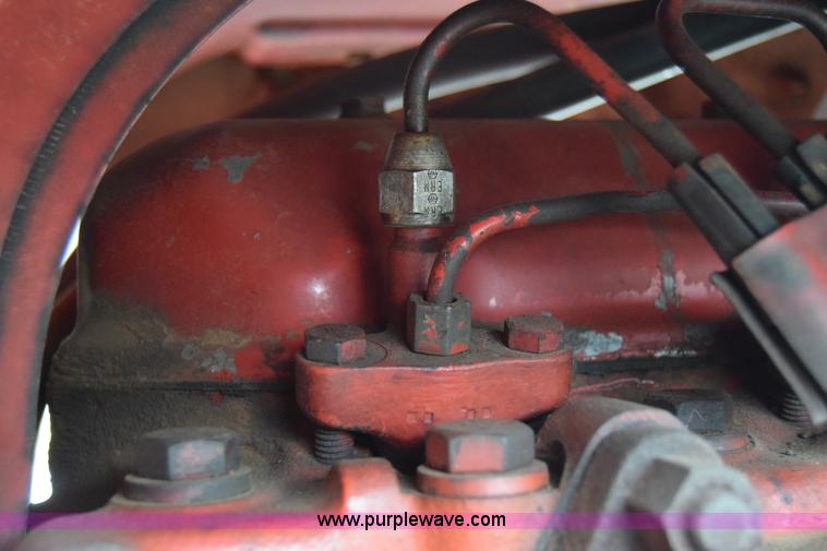 image for item L1025 International Farmall 1256 tractor