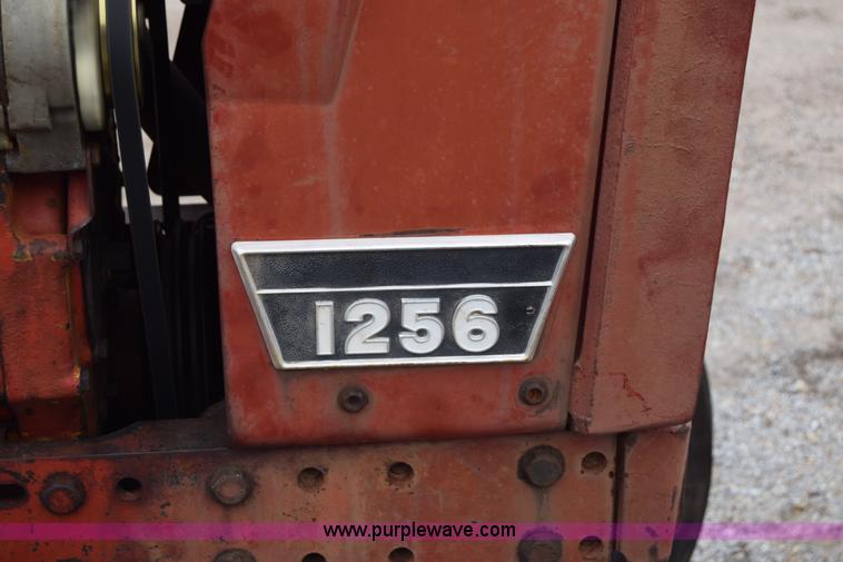 image for item L1025 International Farmall 1256 tractor