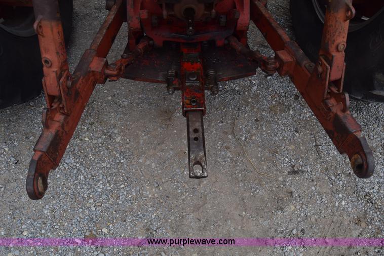 image for item L1025 International Farmall 1256 tractor