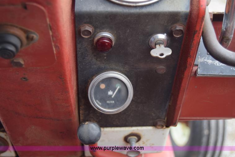 image for item L1025 International Farmall 1256 tractor