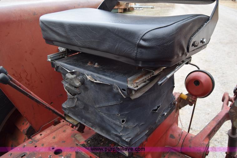 image for item L1025 International Farmall 1256 tractor