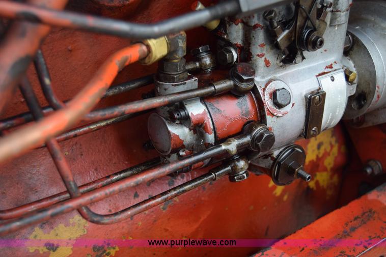 image for item L1025 International Farmall 1256 tractor