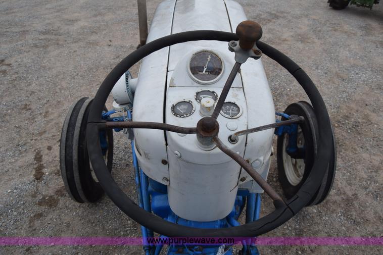 image for item L1026 Ford 4000 tractor