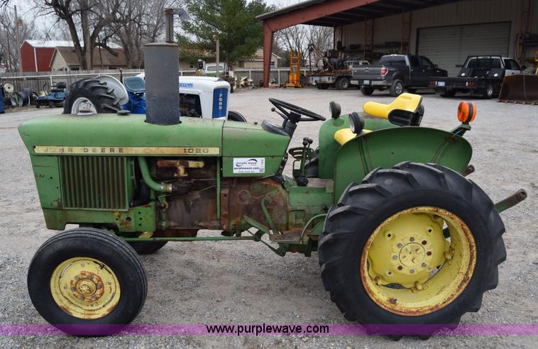 image for item L1052 John Deere 1020 tractor