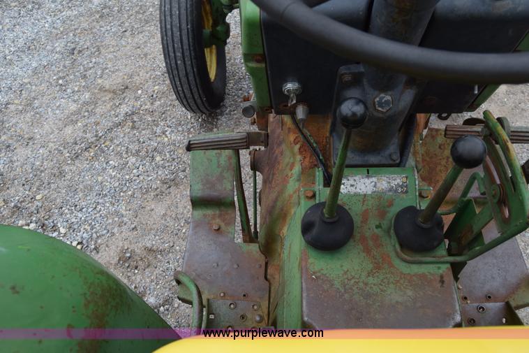 image for item L1052 John Deere 1020 tractor
