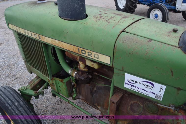 image for item L1052 John Deere 1020 tractor