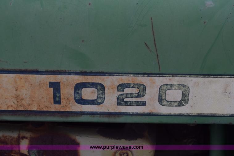 image for item L1052 John Deere 1020 tractor