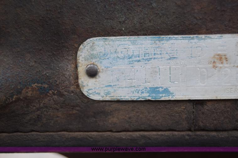 image for item L1052 John Deere 1020 tractor