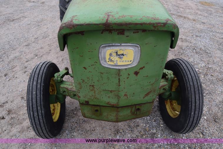 image for item L1052 John Deere 1020 tractor