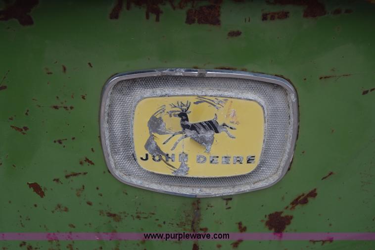 image for item L1052 John Deere 1020 tractor