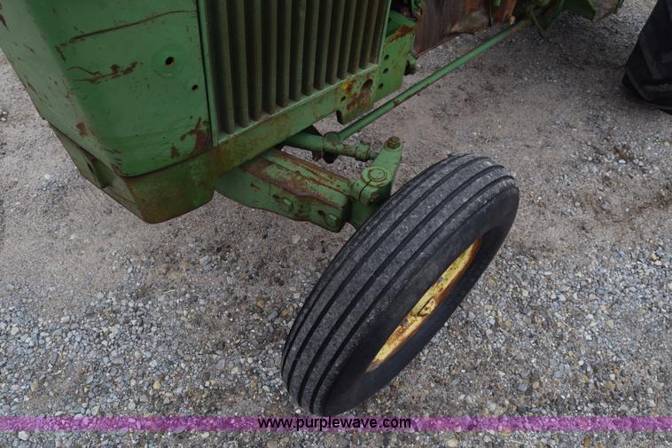 image for item L1052 John Deere 1020 tractor