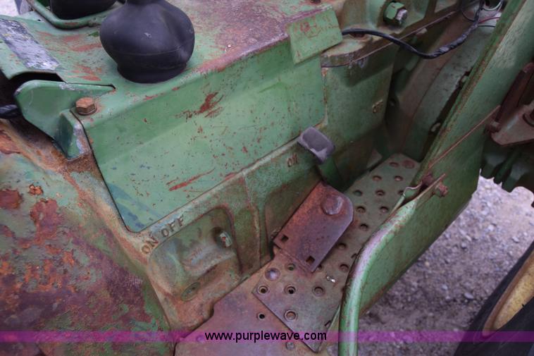 image for item L1052 John Deere 1020 tractor