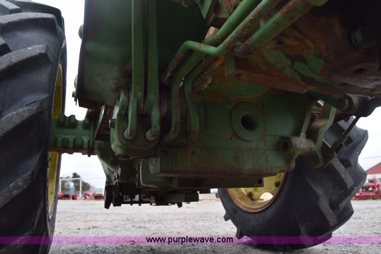 image for item L1052 John Deere 1020 tractor