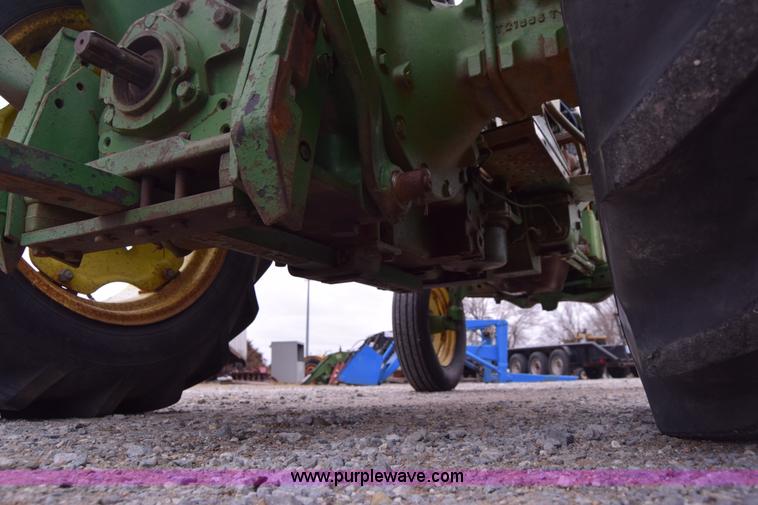 image for item L1052 John Deere 1020 tractor